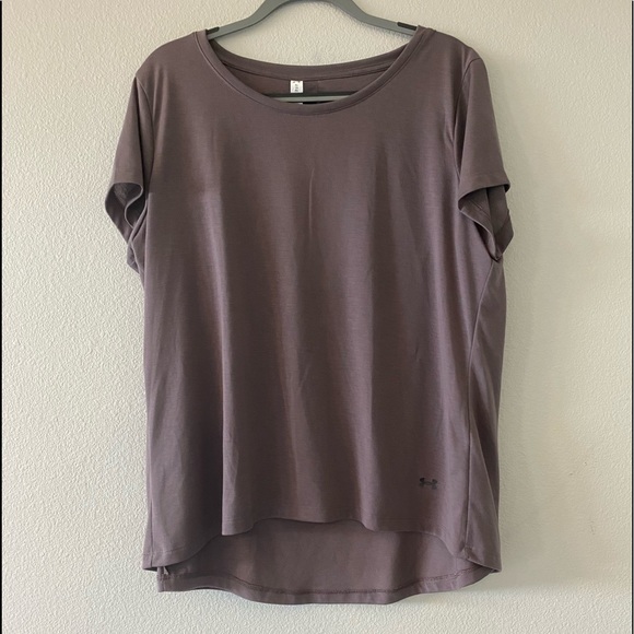 Under Armour Tops - Under Armour HeatGear Women’s Top